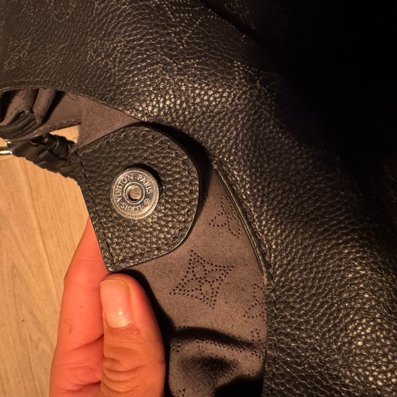 Louis Vuitton Monogram Carmel Mahina Hobo Bag - Picture 6 of 16